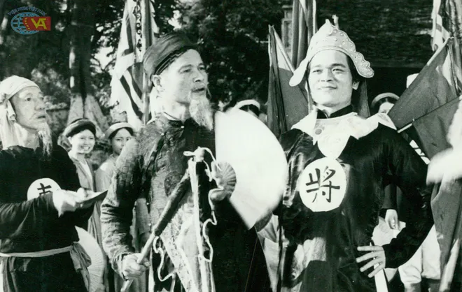 Chiếu 17 tác phẩm kinh điển nhìn lại “Diện mạo điện ảnh Việt Nam 40 năm Đổi mới” tại DANAFF IV- Ảnh 2. Chiếu 17 tác phẩm kinh điển nhìn lại “Diện mạo điện ảnh Việt Nam 40 năm Đổi mới” tại DANAFF IV- Ảnh 2.