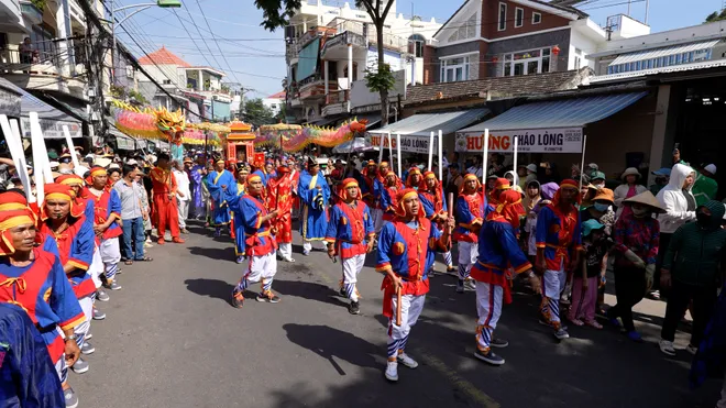 Lễ hội Cầu Ngư miền Trung: Mạch nguồn văn h&oacute;a v&agrave; kh&aacute;t vọng vươn khơi- Ảnh 3.