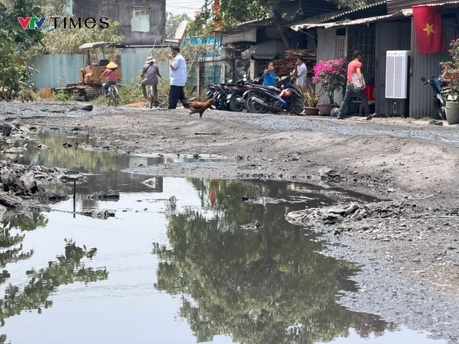 Sống cạnh bãi tập kết ở phường Long Hưng: Nỗi lo hiện hữu - Ảnh 4.