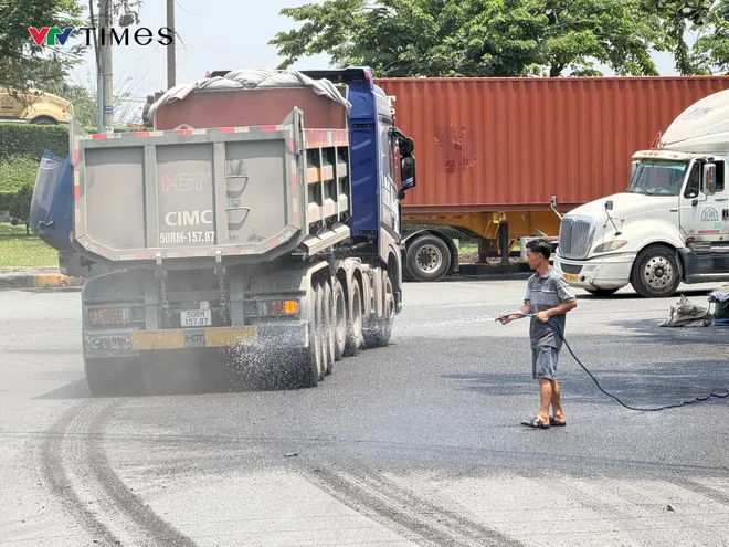 Sống cạnh bãi tập kết ở phường Long Hưng: Nỗi lo hiện hữu - Ảnh 18.