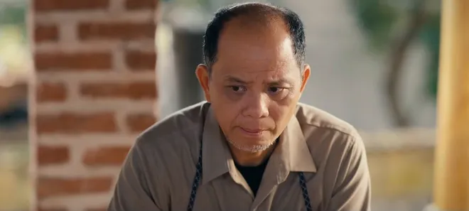 Ngược đường ngược nắng - Tập 1: Mai vừa về qu&ecirc; đ&atilde; gặp rắc rối với "oan gia" của gia đ&igrave;nh- Ảnh 8.