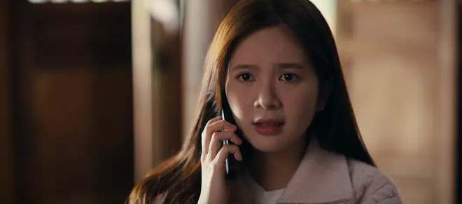 Ngược đường ngược nắng - Tập 1: Mai vừa về qu&ecirc; đ&atilde; gặp rắc rối với "oan gia" của gia đ&igrave;nh- Ảnh 16.