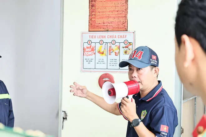 TP Hồ Chí Minh: Tập huấn thoát nạn và PCCC cho hàng loạt trường học, đơn vị - Ảnh 16.
