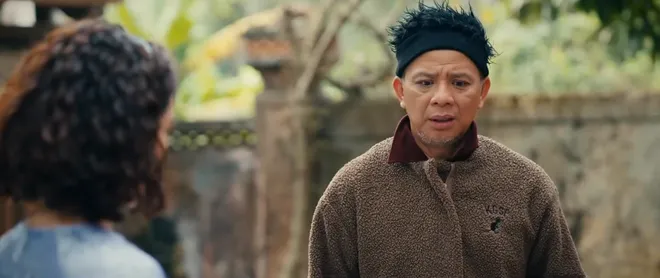 Ngược đường ngược nắng - Tập 5: Vợ chồng ông Trực dựng kịch "ăn vạ", Mai chấp nhận hẹn trai làng để có bằng chứng - Ảnh 2.