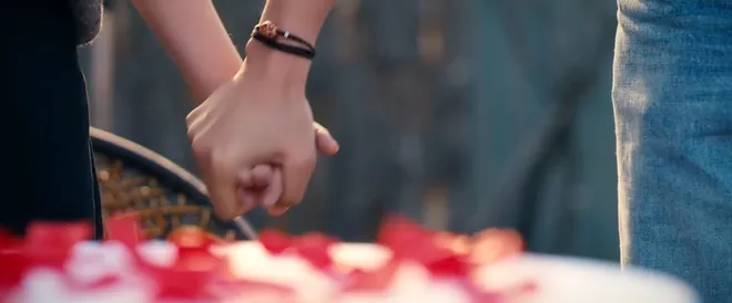 Ngược đường ngược nắng - Tập 6: Mai (Ngọc Huyền) mượn Trung (Đình Tú) làm "bình phong" cắt đuôi trai làng - Ảnh 11.