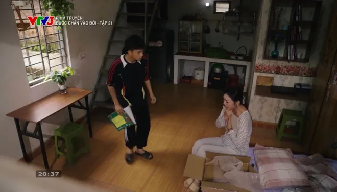 Bước ch&acirc;n v&agrave;o đời - Tập 21: Chị em Thương v&agrave; b&agrave; Dung lại l&agrave; 'oan gia ng&otilde; hẹp' - Ảnh 12.