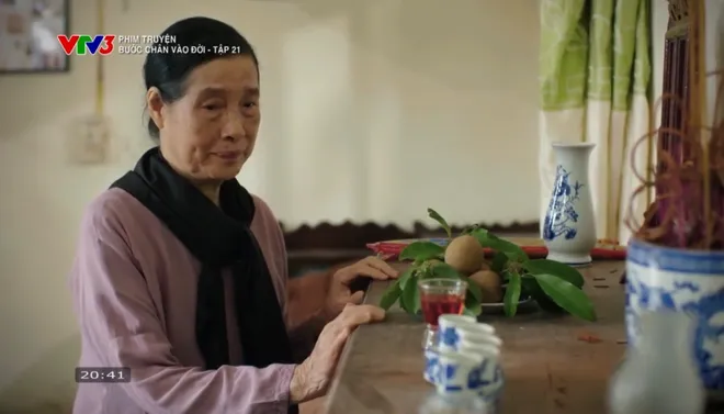 Bước ch&acirc;n v&agrave;o đời - Tập 21: Chị em Thương v&agrave; b&agrave; Dung lại l&agrave; 'oan gia ng&otilde; hẹp' - Ảnh 24.