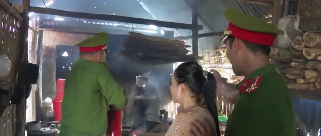 Đề ph&ograve;ng ch&aacute;y nh&agrave; v&ugrave;ng đồng b&agrave;o- Ảnh 1.