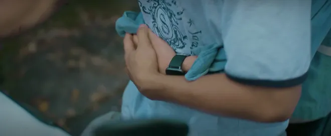 Đồng hồ đếm ngược - Tập 19: Th&agrave;nh t&igrave;nh cờ cứu đ&uacute;ng anh họ nhưng thời gian sống của mẹ Th&agrave;nh bị r&uacute;t ngắn - Ảnh 7.