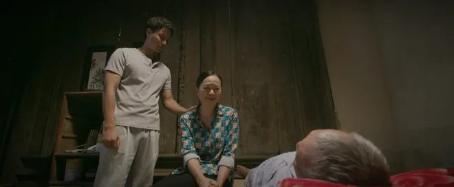 Đồng hồ đếm ngược - Tập 19: Th&agrave;nh t&igrave;nh cờ cứu đ&uacute;ng anh họ nhưng thời gian sống của mẹ Th&agrave;nh bị r&uacute;t ngắn - Ảnh 21.