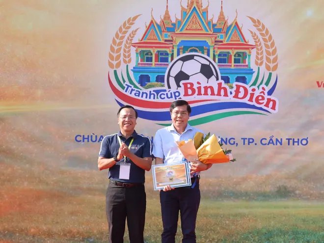 32 đội tham gia giải bóng đá Nông dân Khmer khu vực Đồng bằng sông Cửu Long- Ảnh 2.