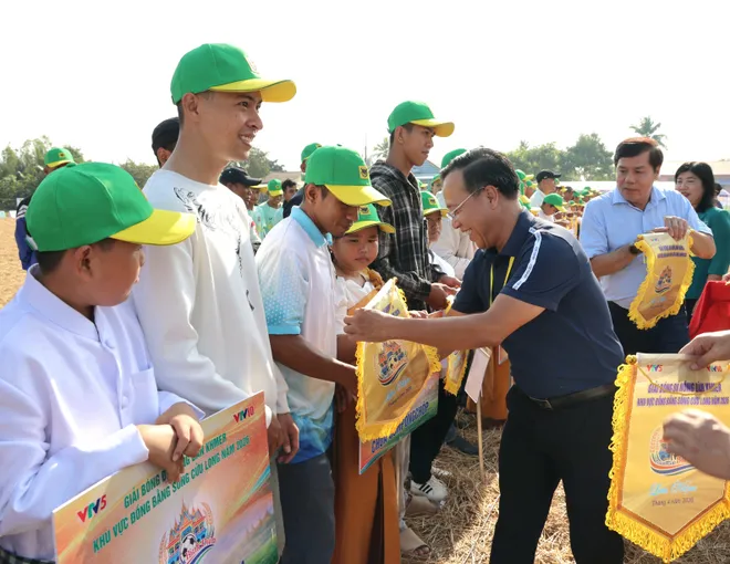 32 đội tham gia giải bóng đá Nông dân Khmer khu vực Đồng bằng sông Cửu Long- Ảnh 3.
