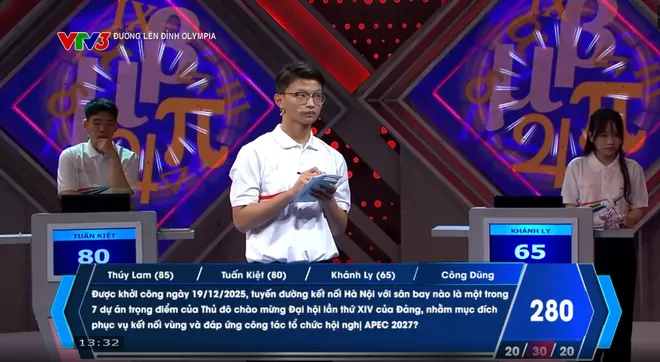 Phong độ &aacute;p đảo, nam sinh H&agrave; Tĩnh băng băng về đ&iacute;ch Đường l&ecirc;n đỉnh Olympia - Ảnh 6.