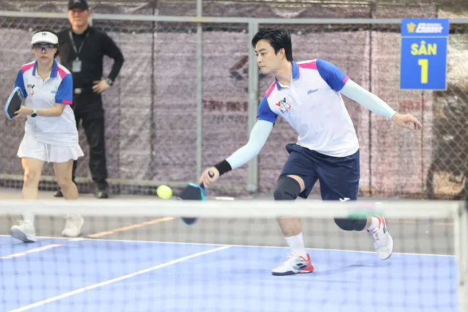 "Những người chạy sóng" VTV và phút giải lao vui vẻ cùng pickleball- Ảnh 7.