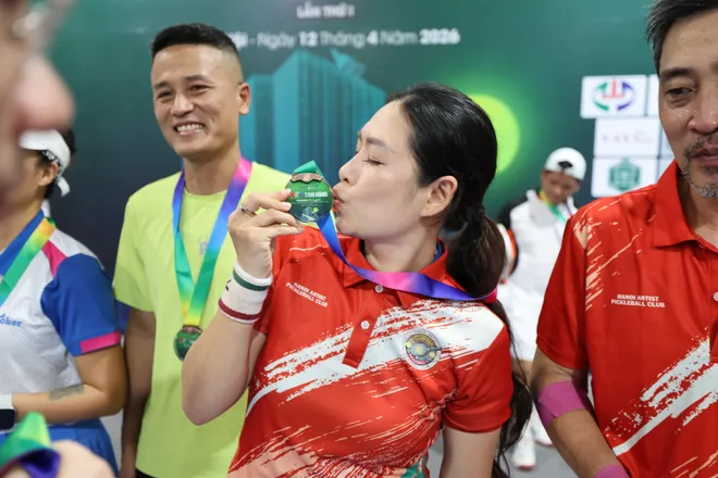 "Những người chạy sóng" VTV và phút giải lao vui vẻ cùng pickleball- Ảnh 12.