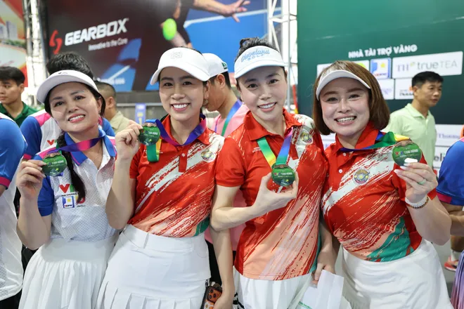 "Những người chạy sóng" VTV và phút giải lao vui vẻ cùng pickleball- Ảnh 11.