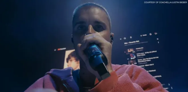 Justin Bieber bị chỉ trích vì màn trình diễn "lười biếng" tại Coachella- Ảnh 7. Justin Bieber bị chỉ trích vì màn trình diễn "lười biếng" tại Coachella- Ảnh 7.