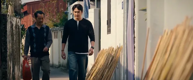 Ngược đường ngược nắng - Tập 9: Cụ Ch&iacute;nh xuất thủ "dằn mặt" Hồng tọc mạch để b&ecirc;nh vực Mai- Ảnh 6.