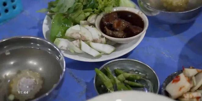 Cơm cảng Quy Nhơn: N&eacute;t văn h&oacute;a ẩm thực đ&ecirc;m độc đ&aacute;o tại Gia Lai- Ảnh 3.