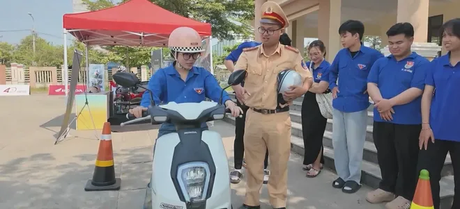 N&acirc;ng cao &yacute; thức giao th&ocirc;ng trong thanh ni&ecirc;n- Ảnh 3.