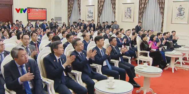 Tổng B&iacute; thư, Chủ tịch nước T&ocirc; L&acirc;m thăm cộng đồng người Việt Nam tại Trung Quốc- Ảnh 5.