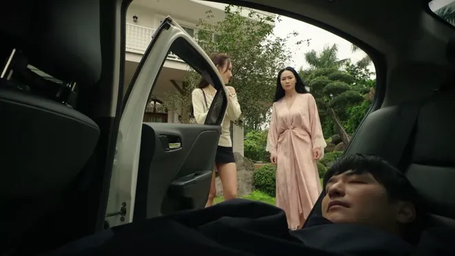 Bước ch&acirc;n v&agrave;o đời - Tập 24: B&agrave; Dung 'quay xe' chấp nhận Thương, &ocirc;ng Th&agrave;nh lại phản đối - Ảnh 5.