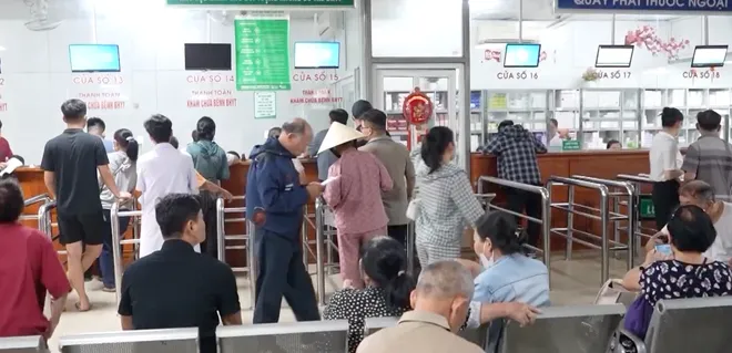 Bệnh nh&acirc;n nhập viện tăng cao do thời tiết nắng n&oacute;ng gay gắt- Ảnh 5.