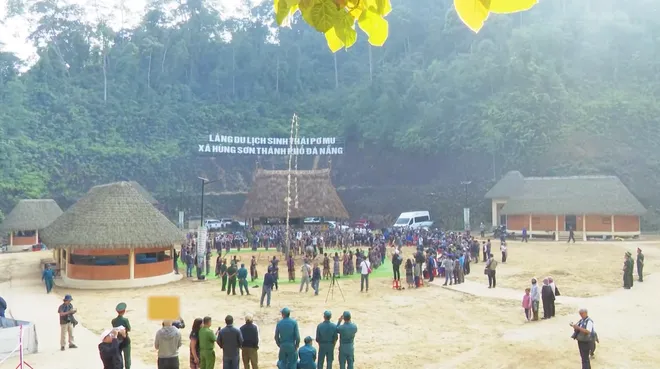 Kết nối VTV8 tuần 13.4 - 20.4: "Tổ quốc bình yên" - Tâm điểm sự kiện tại Đà Nẵng dịp lễ 30/4.- Ảnh 11. Kết nối VTV8 tuần 13.4 - 20.4: "Tổ quốc bình yên" - Tâm điểm sự kiện tại Đà Nẵng dịp lễ 30/4.- Ảnh 11.