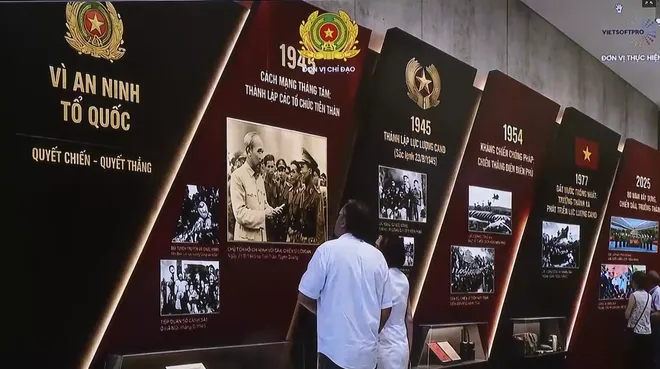 Kết nối VTV8 tuần 13.4 - 20.4: "Tổ quốc bình yên" - Tâm điểm sự kiện tại Đà Nẵng dịp lễ 30/4.- Ảnh 2. Kết nối VTV8 tuần 13.4 - 20.4: "Tổ quốc bình yên" - Tâm điểm sự kiện tại Đà Nẵng dịp lễ 30/4.- Ảnh 2.