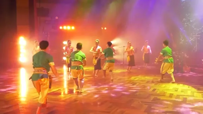 Kết nối VTV8 tuần 13.4 - 20.4: "Tổ quốc bình yên" - Tâm điểm sự kiện tại Đà Nẵng dịp lễ 30/4.- Ảnh 21. Kết nối VTV8 tuần 13.4 - 20.4: "Tổ quốc bình yên" - Tâm điểm sự kiện tại Đà Nẵng dịp lễ 30/4.- Ảnh 21.