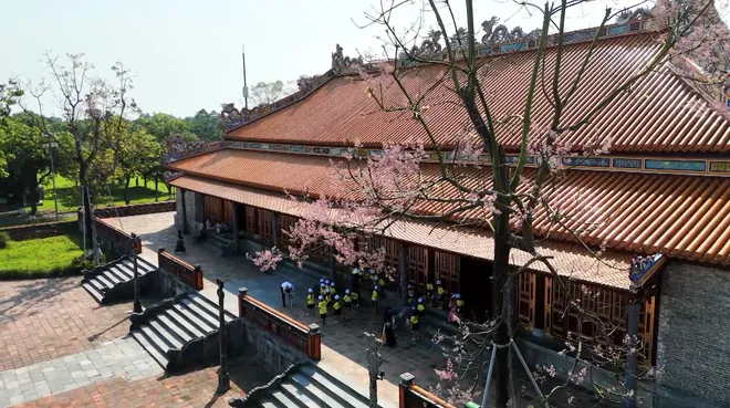 Kết nối VTV8 tuần 13.4 - 20.4: "Tổ quốc bình yên" - Tâm điểm sự kiện tại Đà Nẵng dịp lễ 30/4.- Ảnh 10. Kết nối VTV8 tuần 13.4 - 20.4: "Tổ quốc bình yên" - Tâm điểm sự kiện tại Đà Nẵng dịp lễ 30/4.- Ảnh 10.