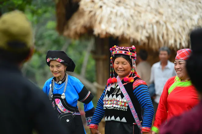 Sắc m&agrave;u hội tụ: Rộn r&agrave;ng ng&agrave;y hội đo&agrave;n kết c&aacute;c d&acirc;n tộc Việt Nam - Ảnh 12.