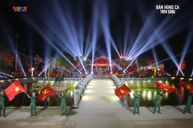 Bản h&ugrave;ng ca tr&ecirc;n s&ocirc;ng: Trang nghi&ecirc;m, x&uacute;c động v&agrave; gi&agrave;u sức lay động- Ảnh 11.