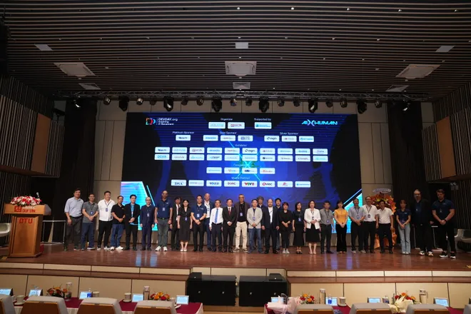 DevDay Đ&agrave; Nẵng 2026: Sức n&oacute;ng từ ng&agrave;y hội c&ocirc;ng nghệ lớn nhất miền Trung- Ảnh 5.