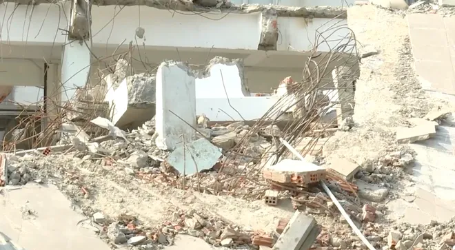 Đ&agrave; Nẵng: Thi c&ocirc;ng giải ph&oacute;ng mặt bằng l&agrave;m sập nh&agrave; d&acirc;n- Ảnh 3.