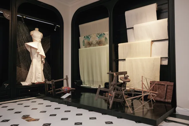 Thinh Lặng&rsquo;26 - t&ocirc;n vinh h&agrave;nh tr&igrave;nh s&aacute;ng tạo v&agrave; kỹ thuật thủ c&ocirc;ng độc bản - Ảnh 4.