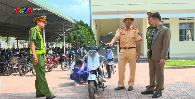 Hiểm họa xe đạp điện độ chế tại L&acirc;m Đồng: Tốc độ kinh ho&agrave;ng 80km/h- Ảnh 1.
