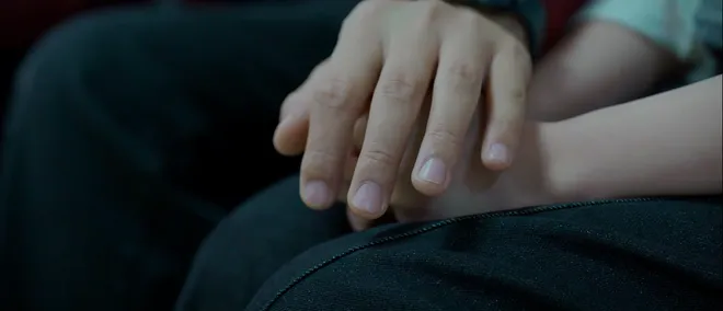 Ngược đường ngược nắng - Tập 16: Trung - Mai cả đ&ecirc;m kh&ocirc;ng về, gia đ&igrave;nh hai b&ecirc;n như ngồi tr&ecirc;n đống lửa - Ảnh 6.