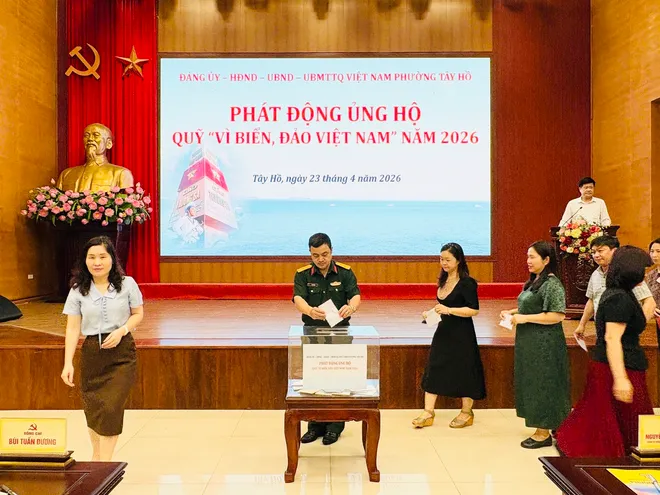 H&agrave; Nội: Lan tỏa tinh thần v&igrave; biển đảo tại T&acirc;y Hồ - Ảnh 3.