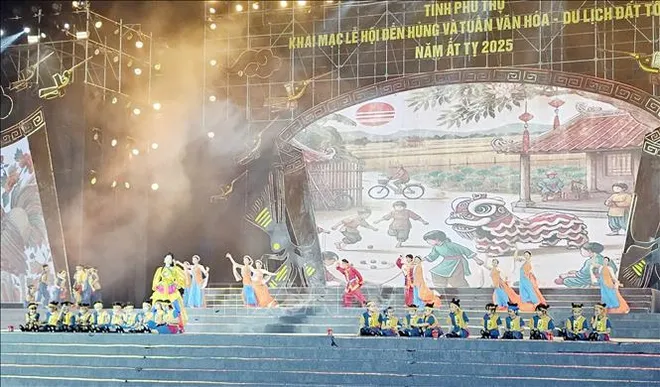 Tăng cường phối hợp truyền th&ocirc;ng chuỗi sự kiện Giỗ Tổ H&ugrave;ng Vương - Lễ hội Đền H&ugrave;ng 2026- Ảnh 4.