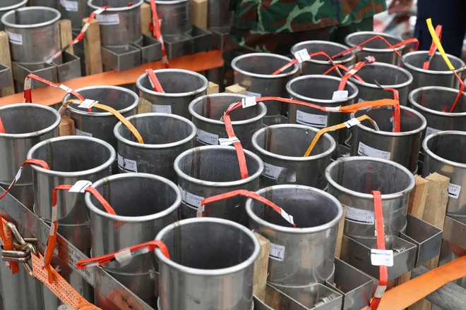 Cận cảnh trận địa ph&aacute;o hoa trước đ&ecirc;m Giỗ Tổ H&ugrave;ng Vương - Ảnh 6.