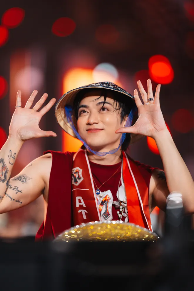 Gai Home Concert: 50.000 kh&aacute;n giả c&ugrave;ng c&aacute;c Anh T&agrave;i đi qua một &ldquo;lễ tốt nghiệp&rdquo; đầy cảm x&uacute;c - Ảnh 20.