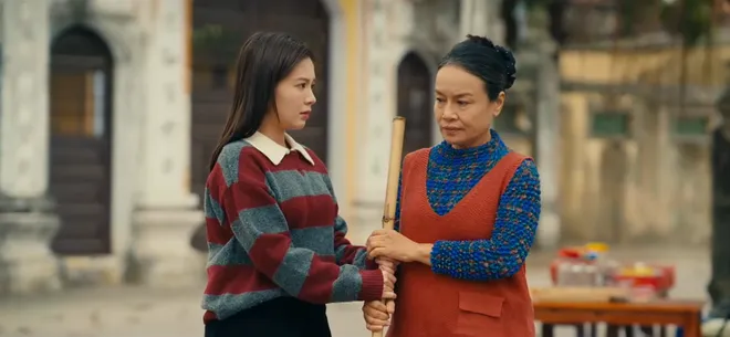 Ngược đường ngược nắng - Tập 19: B&agrave; Diện ra lệnh Mai "bu&ocirc;ng tha" con trai, &eacute;p Trung hẹn h&ograve; Hồng - Ảnh 4.