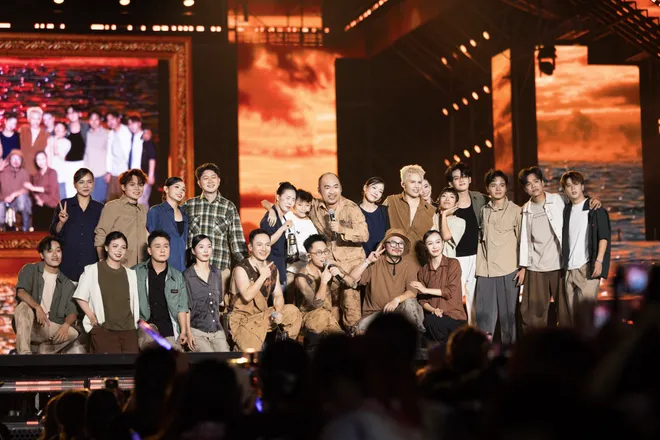 Gai Home Concert: 50.000 kh&aacute;n giả c&ugrave;ng c&aacute;c Anh T&agrave;i đi qua một &ldquo;lễ tốt nghiệp&rdquo; đầy cảm x&uacute;c - Ảnh 11.