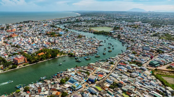 Hạ tầng giao th&ocirc;ng cất c&aacute;nh: S&acirc;n bay Phan Thiết mang lại sức bật kinh tế n&agrave;o cho địa phương? - Ảnh 3.