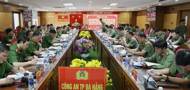 C&ocirc;ng an Đ&agrave; Nẵng đồng bộ giải ph&aacute;p, hướng tới danh hiệu Anh h&ugrave;ng Lực lượng Vũ trang Nh&acirc;n d&acirc;n- Ảnh 5.