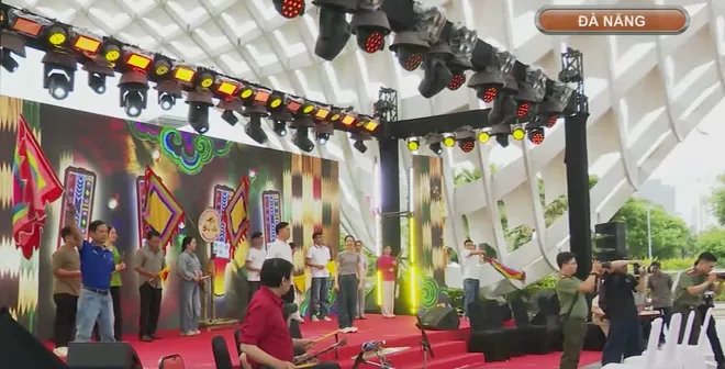 Bộ C&ocirc;ng an kiểm tra c&ocirc;ng t&aacute;c chuẩn bị Gala "Tổ quốc b&igrave;nh y&ecirc;n"- Ảnh 4.