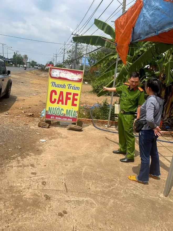 Cảnh b&aacute;o chi&ecirc;u tr&ograve; quảng c&aacute;o n&uacute;p b&oacute;ng cờ bạc trực tuyến len lỏi v&agrave;o khu d&acirc;n cư - Ảnh 2.