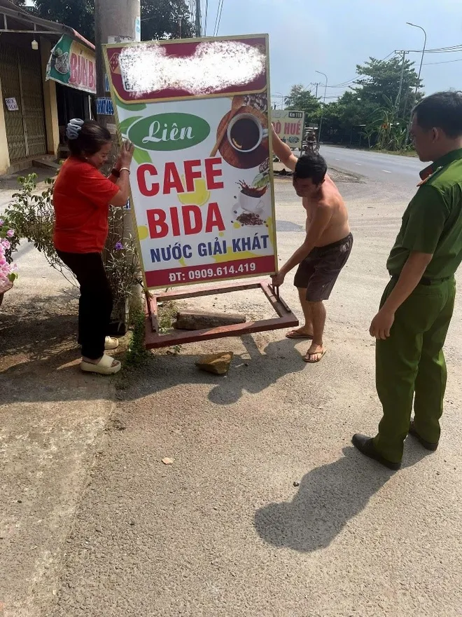 Cảnh b&aacute;o chi&ecirc;u tr&ograve; quảng c&aacute;o n&uacute;p b&oacute;ng cờ bạc trực tuyến len lỏi v&agrave;o khu d&acirc;n cư - Ảnh 1.