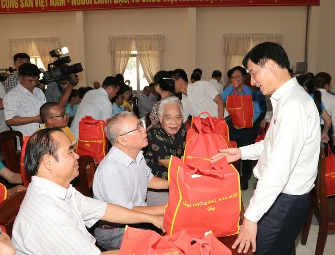 Cần Thơ: Lắng nghe, giải quyết kiến nghị cử tri sau Kỳ họp thứ nhất Quốc hội kh&oacute;a XVI- Ảnh 8.